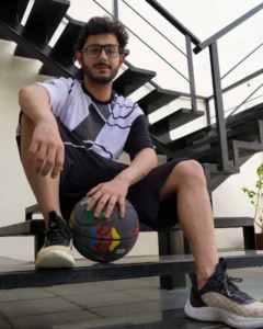 Carryminati Height
