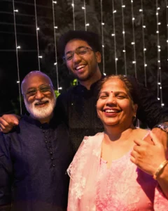 Shobhit Nirwan Height